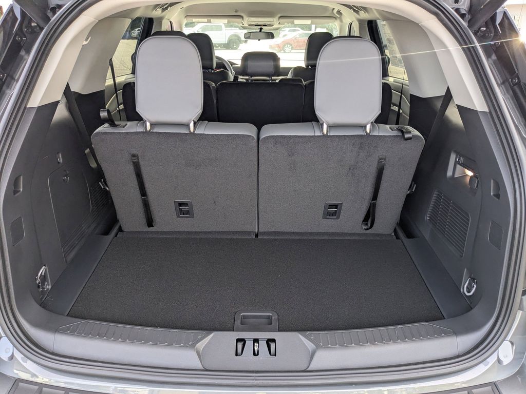 2026 Ford Explorer Active w/200A Pkg - Carbonized Gray Metallic exterior view 13