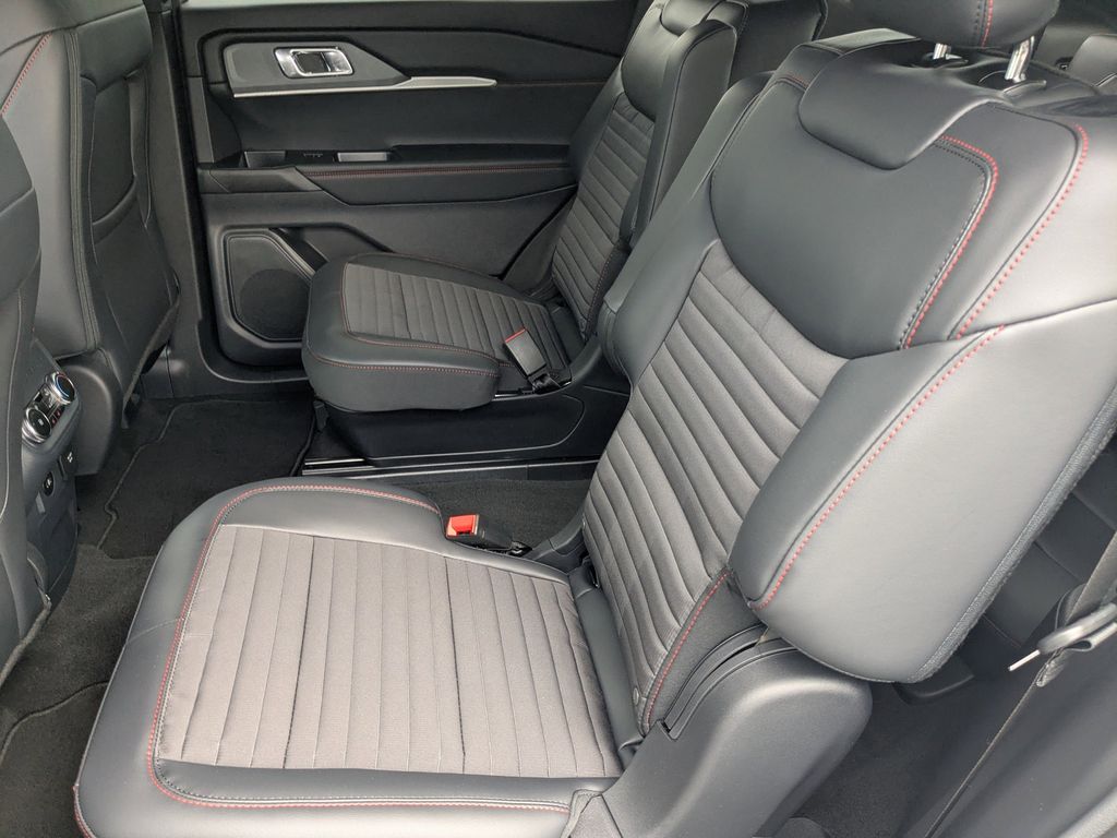 2026 Ford Explorer ST-Line - Star White Metallic Tri-Coat exterior view 14