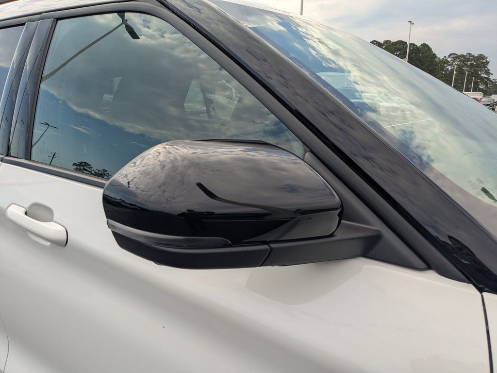 2026 Ford Explorer ST-Line - Star White Metallic Tri-Coat exterior view 12