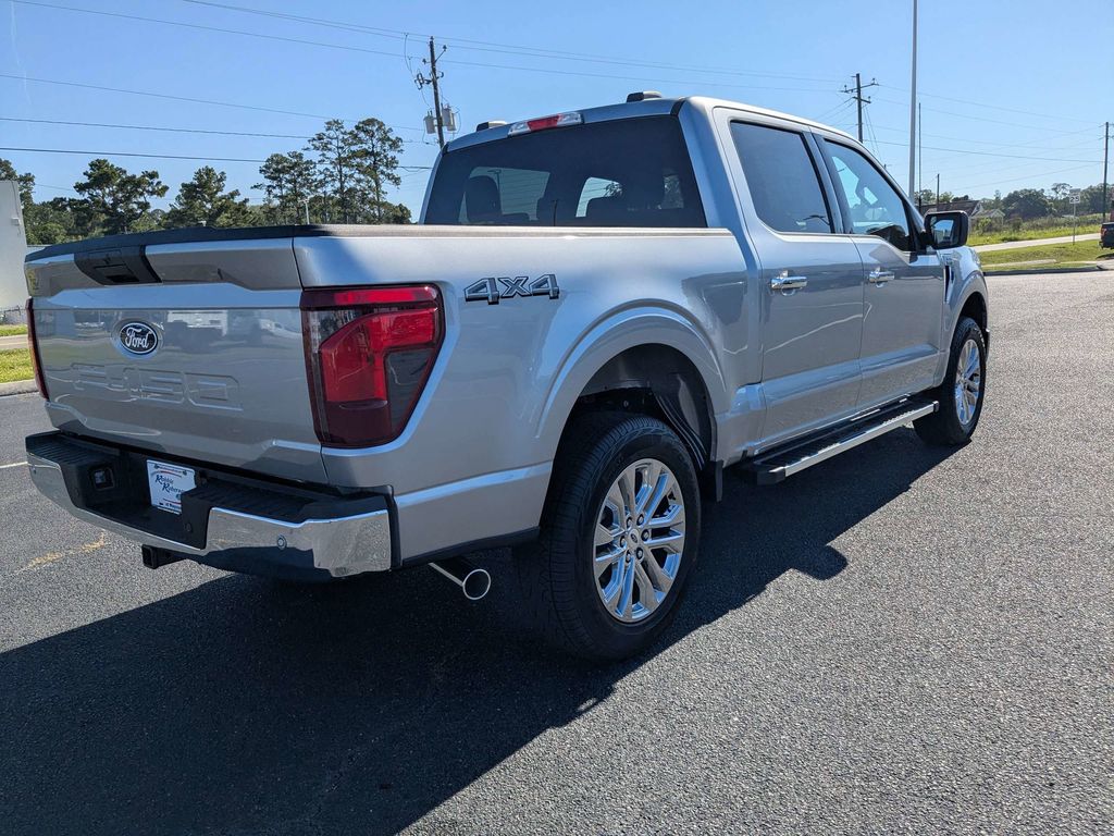 2026 Ford F-150 XLT - Iconic Silver Metallic exterior view 4