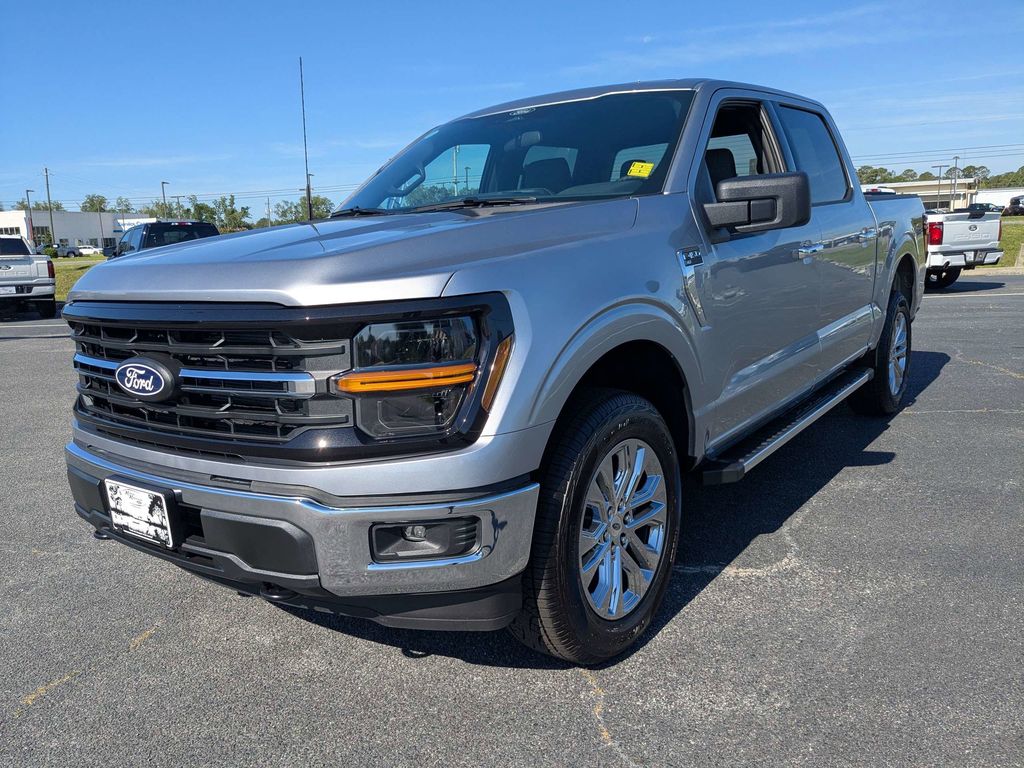 2026 Ford F-150 XLT - Iconic Silver Metallic exterior view 8