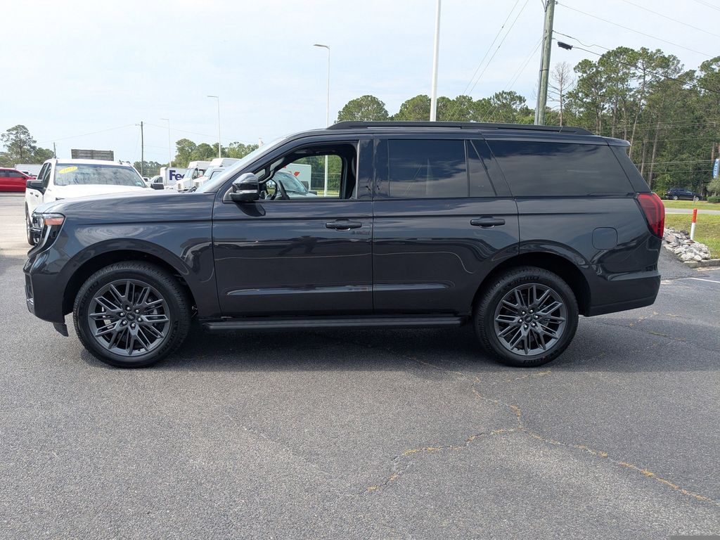 2026 Ford Expedition Platinum - Dark Matter Gray Metallic exterior view 7