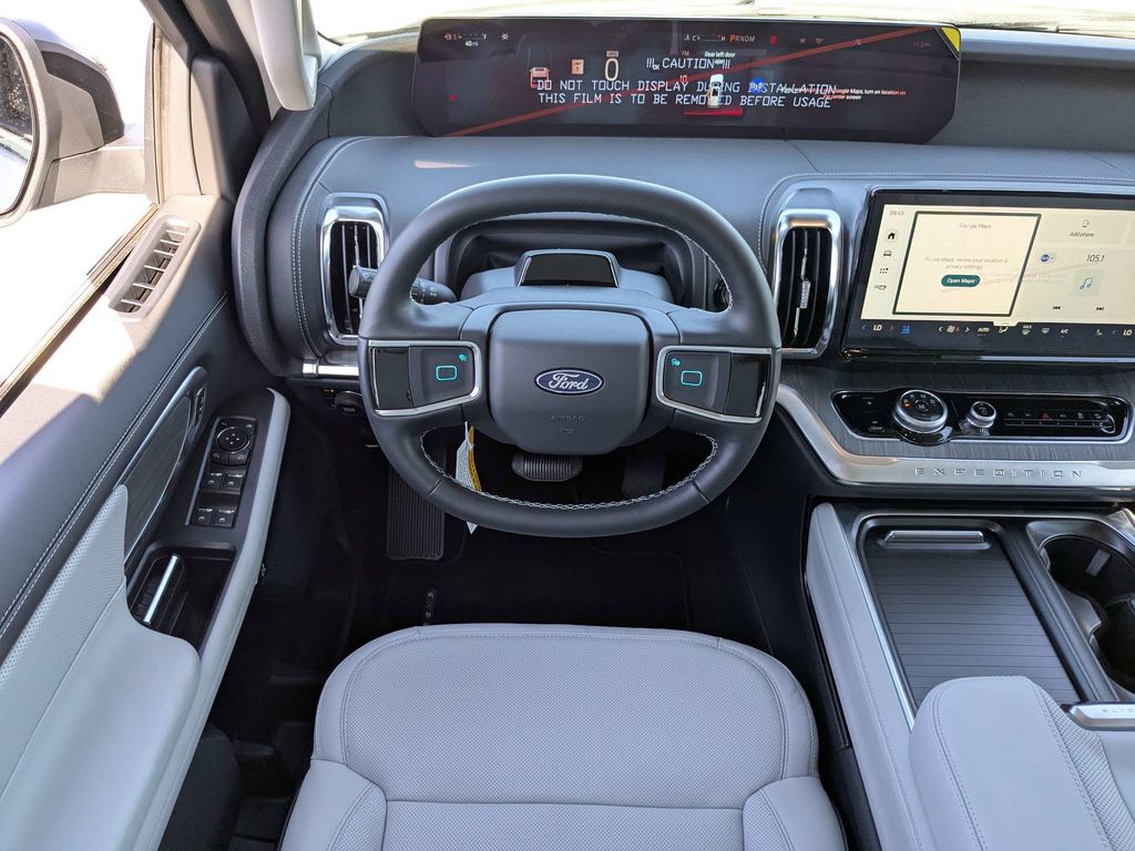 2026 Ford Expedition Platinum - Star White Metallic Tri-Coat exterior view 16