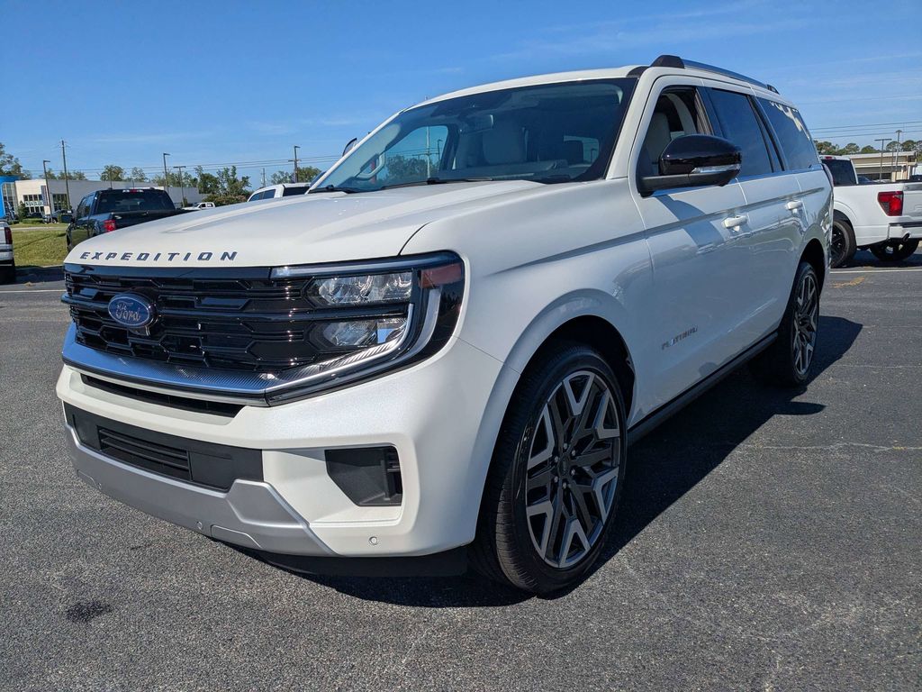 2026 Ford Expedition Platinum - Star White Metallic Tri-Coat exterior view 8