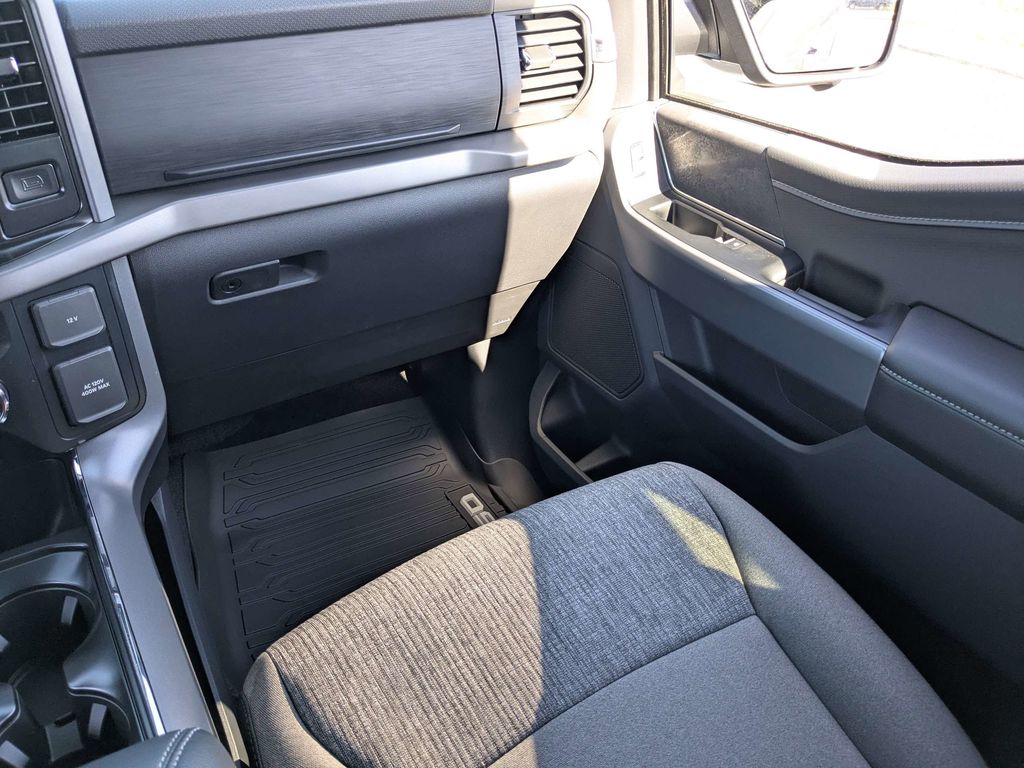 2026 Ford F-150 XLT - Carbonized Gray Metallic exterior view 17