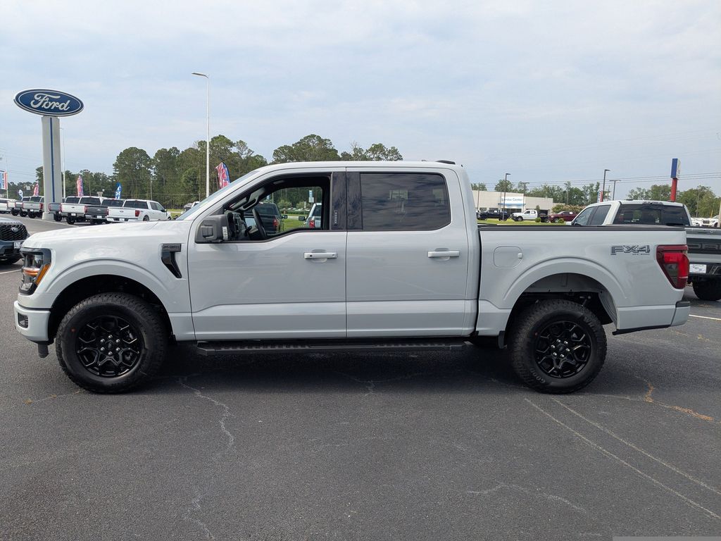 2026 Ford F-150 XLT - Avalanche exterior view 7