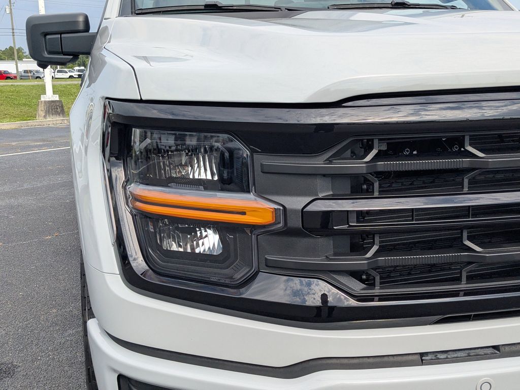 2026 Ford F-150 XLT - Avalanche exterior view 10