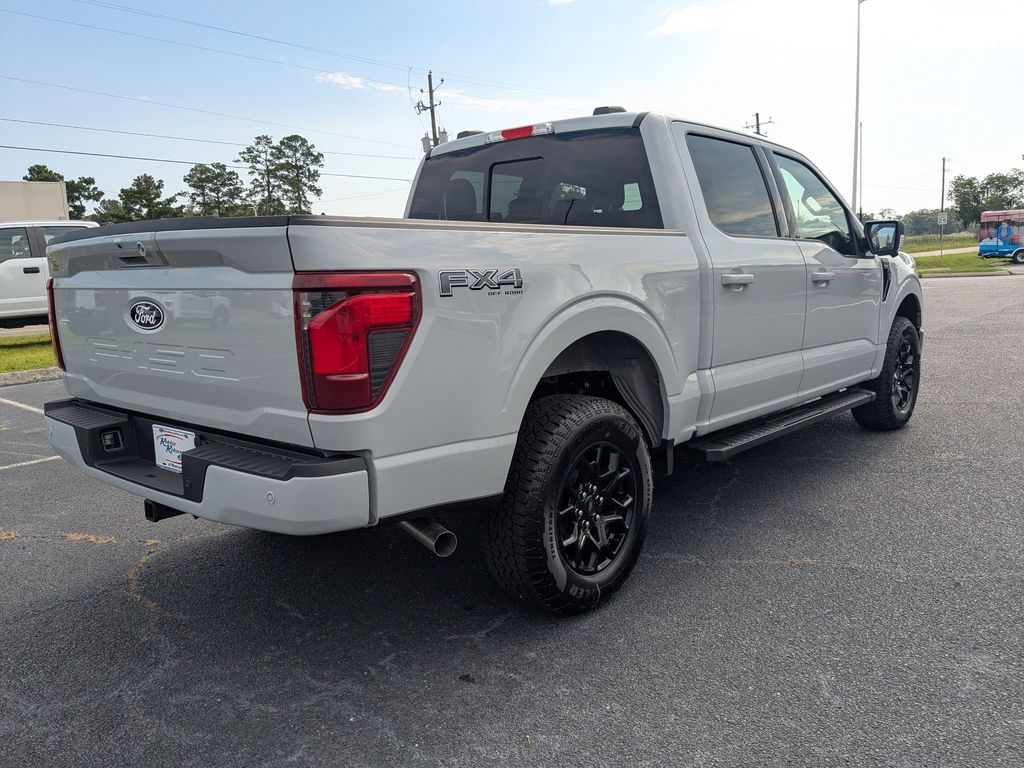 2026 Ford F-150 XLT - Avalanche exterior view 4