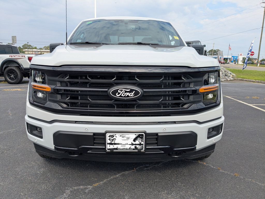 2026 Ford F-150 XLT - Avalanche exterior view 9