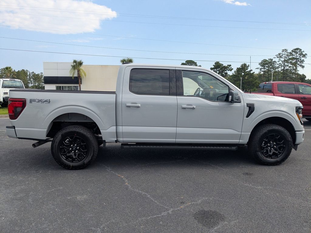 2026 Ford F-150 XLT - Avalanche exterior view 3