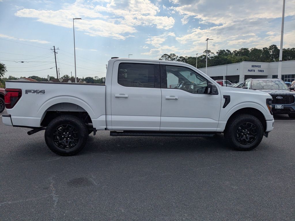 2026 Ford F-150 XLT - Oxford White exterior view 3