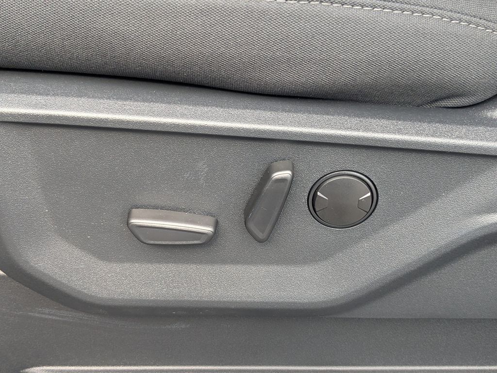 2026 Ford F-150 XLT - Oxford White exterior view 20