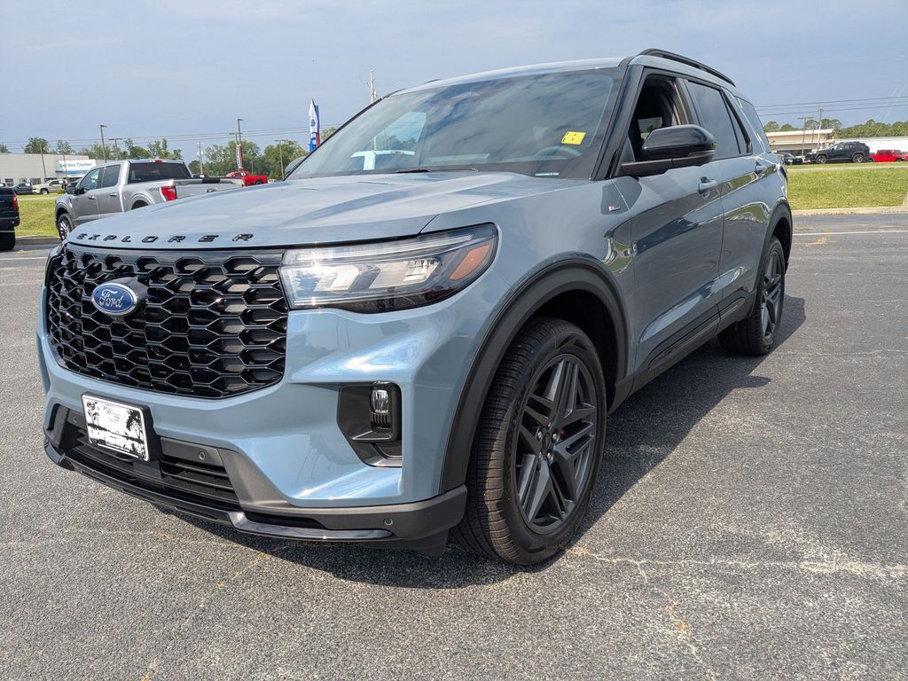2026 Ford Explorer ST-Line - Vapor Blue Metallic exterior view 8