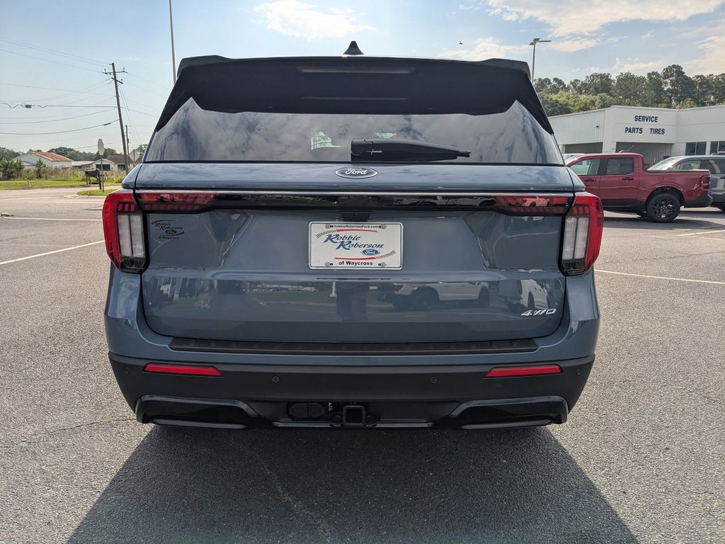 2026 Ford Explorer ST-Line - Vapor Blue Metallic exterior view 5