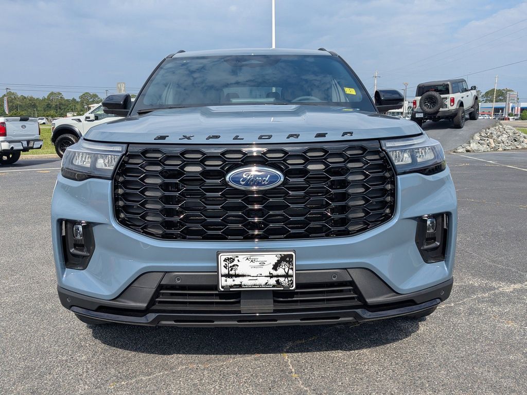 2026 Ford Explorer ST-Line - Vapor Blue Metallic exterior view 9