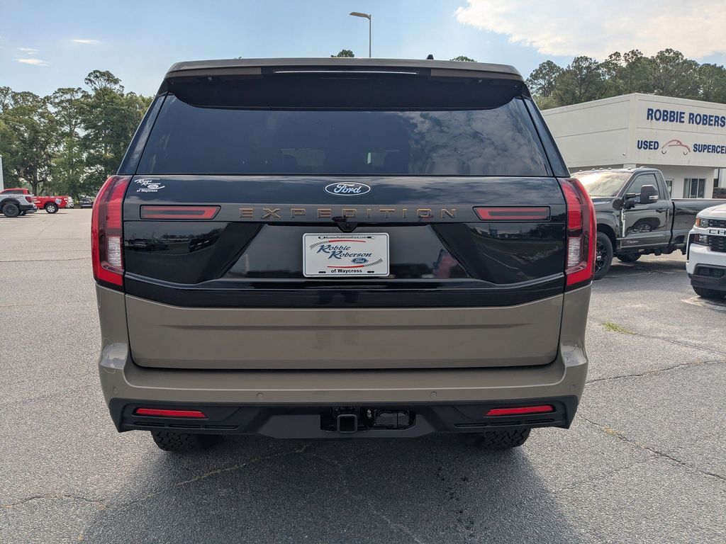 2026 Ford Expedition Tremor - Marsh Gray exterior view 5