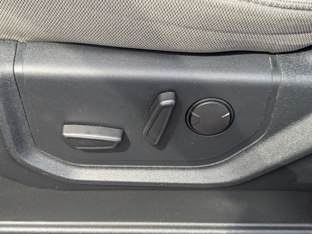 2019 Ford F-150 XLT - Race Red exterior view 19