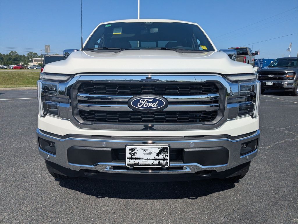 2026 Ford F-150 LARIAT - Star White Metallic Tri-Coat exterior view 7