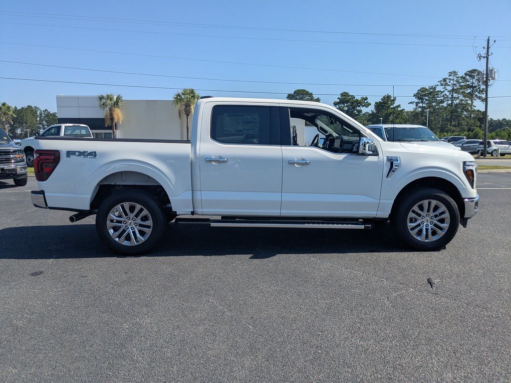 2026 Ford F-150 LARIAT - Star White Metallic Tri-Coat exterior view 3