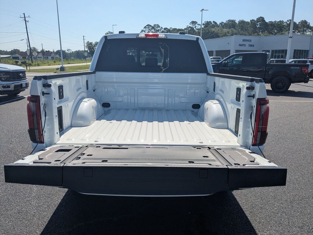 2026 Ford F-150 LARIAT - Star White Metallic Tri-Coat exterior view 15