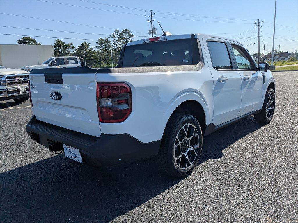 2026 Ford Maverick LARIAT - Oxford White exterior view 6