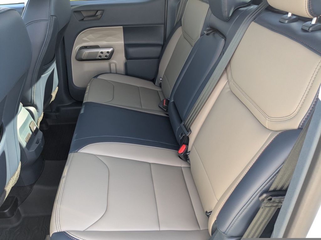 2026 Ford Maverick LARIAT - Oxford White exterior view 14