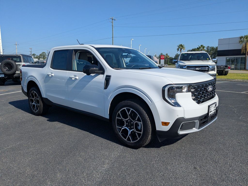 2026 Ford Maverick LARIAT - Oxford White exterior view 2