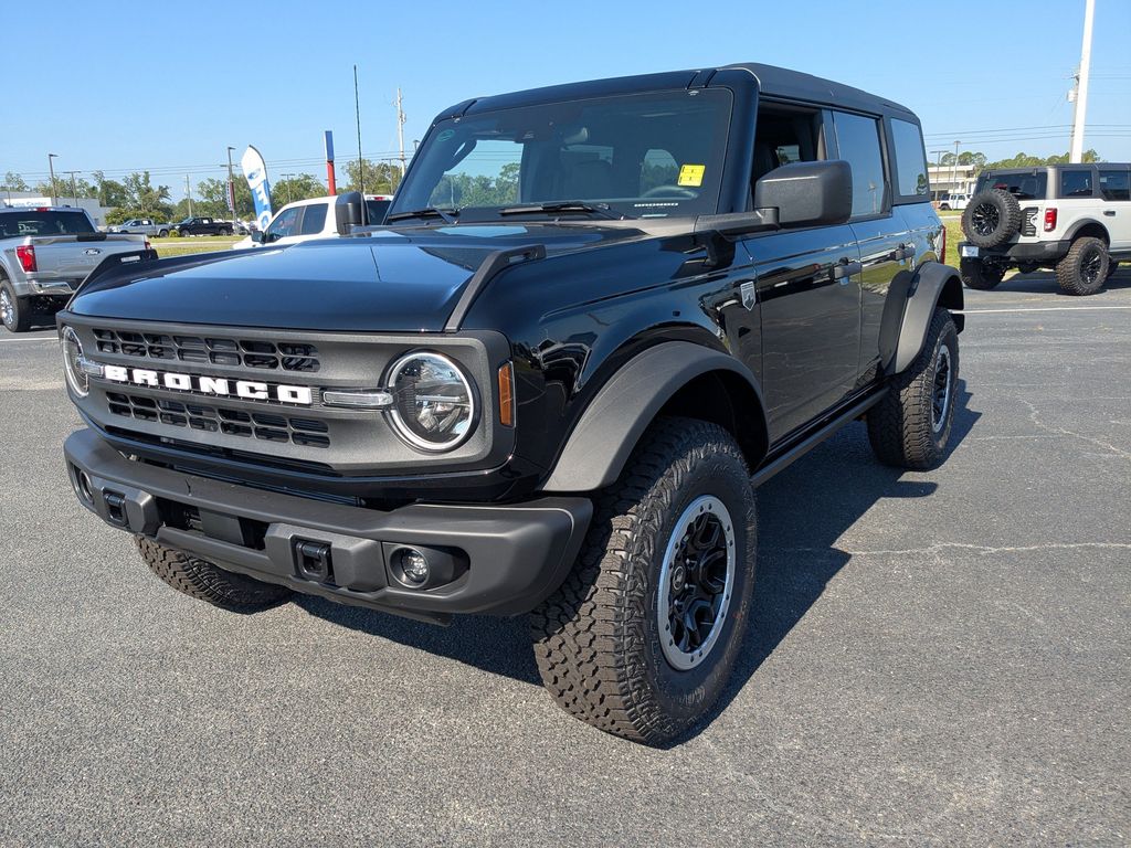 2026 Ford Bronco Big Bend - Shadow Black exterior view 8