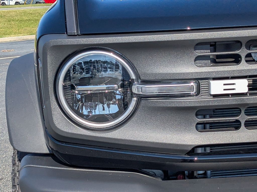 2026 Ford Bronco Big Bend - Shadow Black exterior view 12