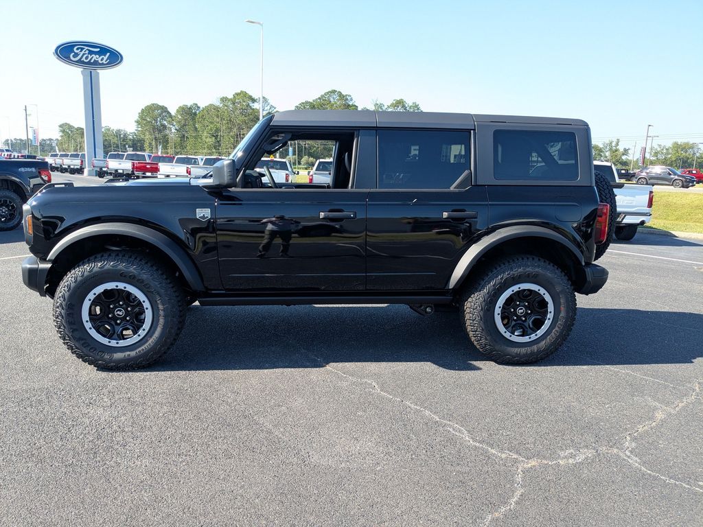 2026 Ford Bronco Big Bend - Shadow Black exterior view 9
