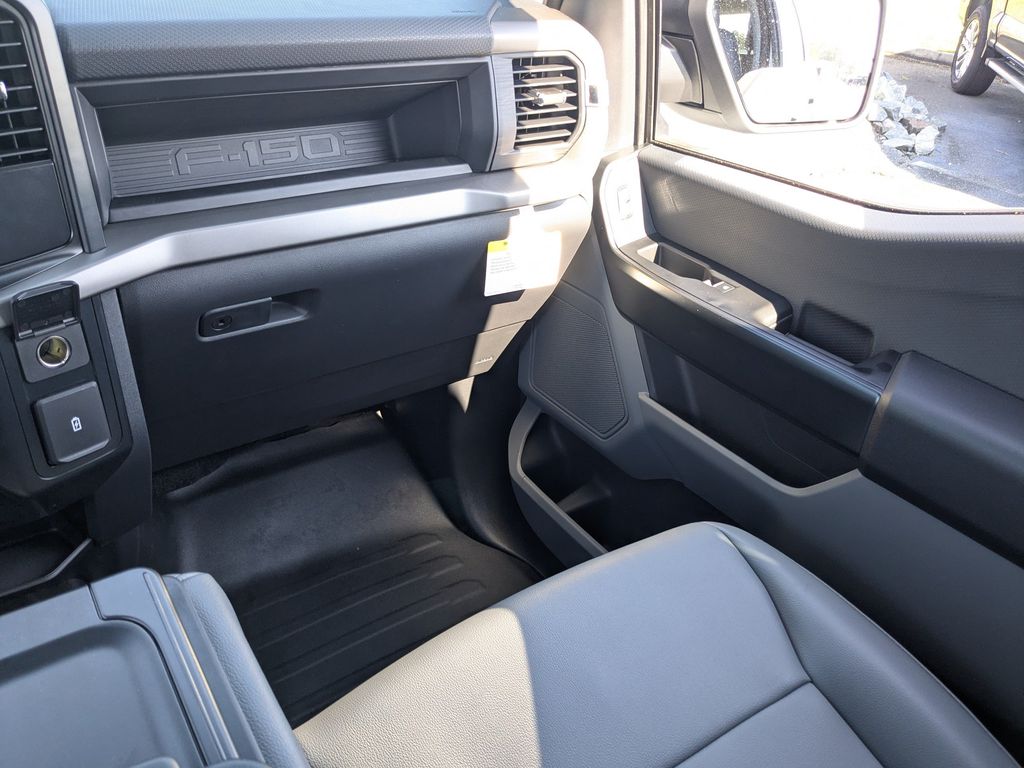 2026 Ford F-150 XL - Oxford White exterior view 17