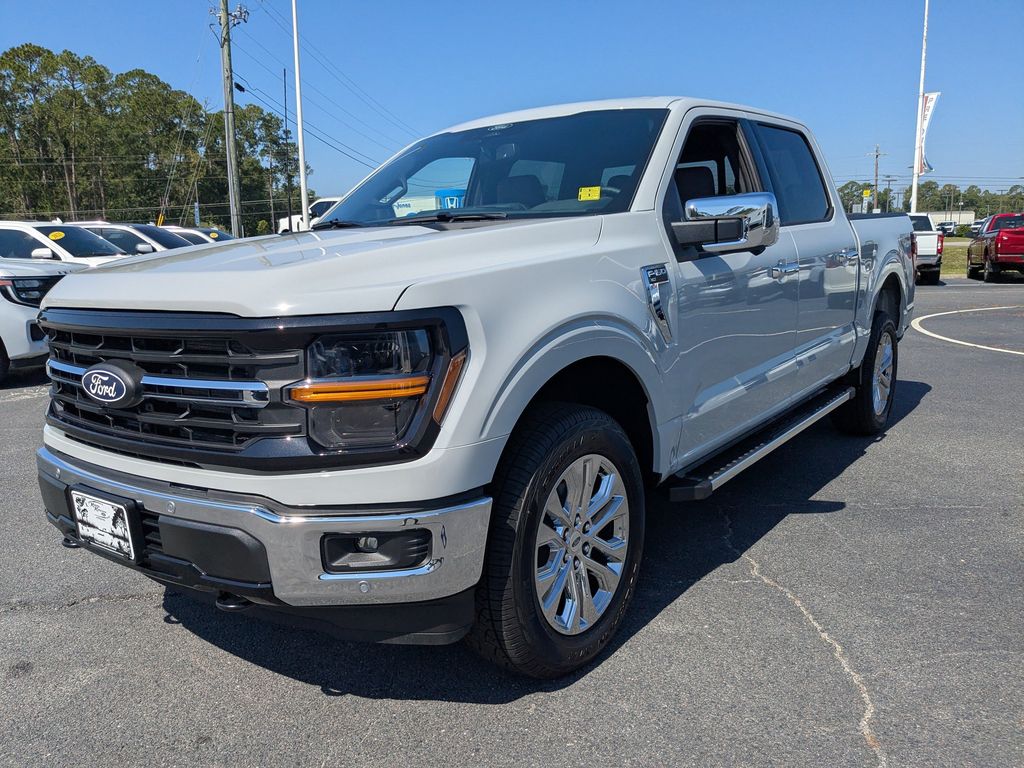 2026 Ford F-150 XLT - Avalanche exterior view 11