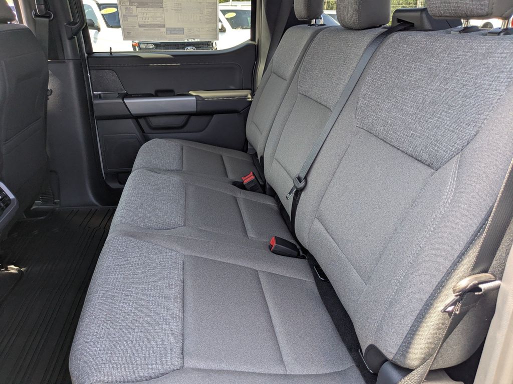 2026 Ford F-150 XLT - Avalanche exterior view 12
