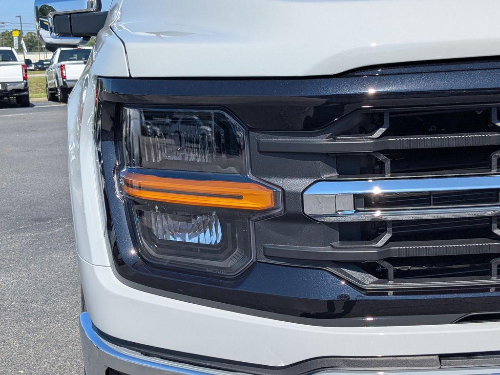 2026 Ford F-150 XLT - Avalanche exterior view 9