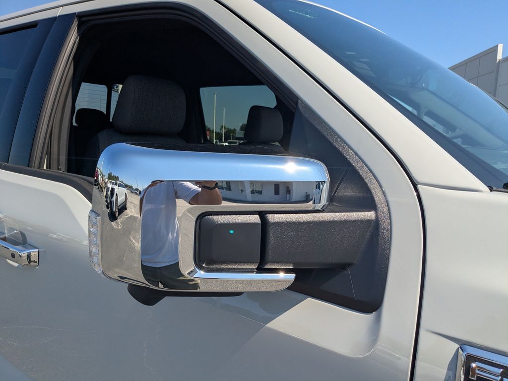 2026 Ford F-150 XLT - Avalanche exterior view 14