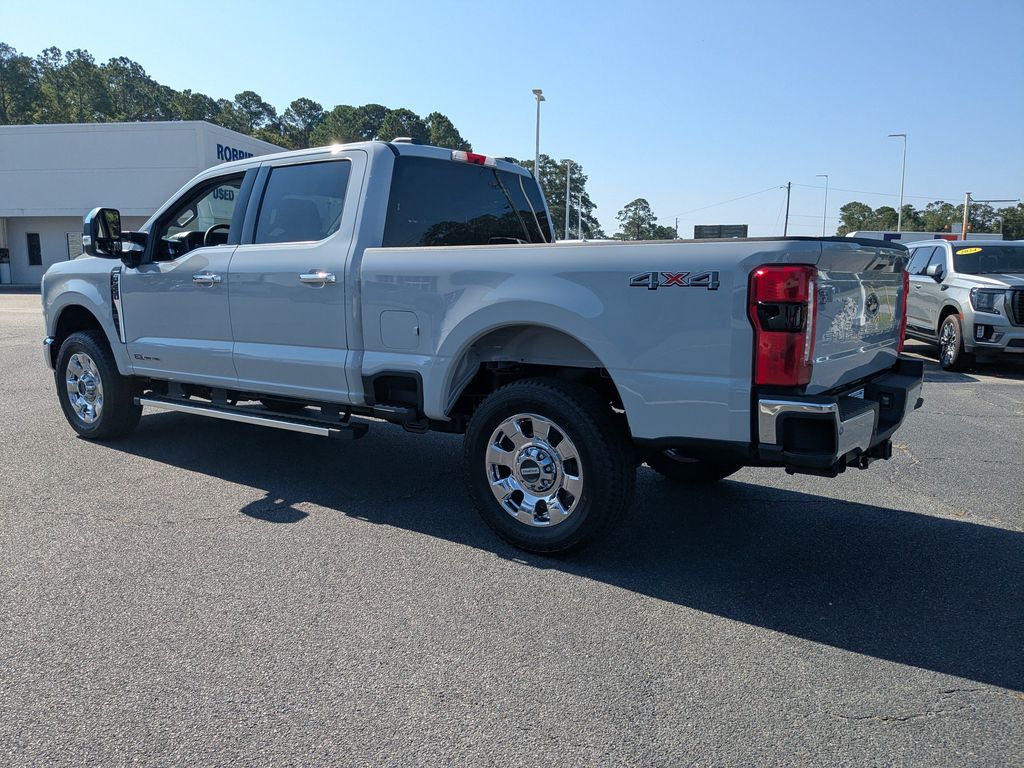 2026 Ford F-250 Super Duty - Avalanche exterior view 4