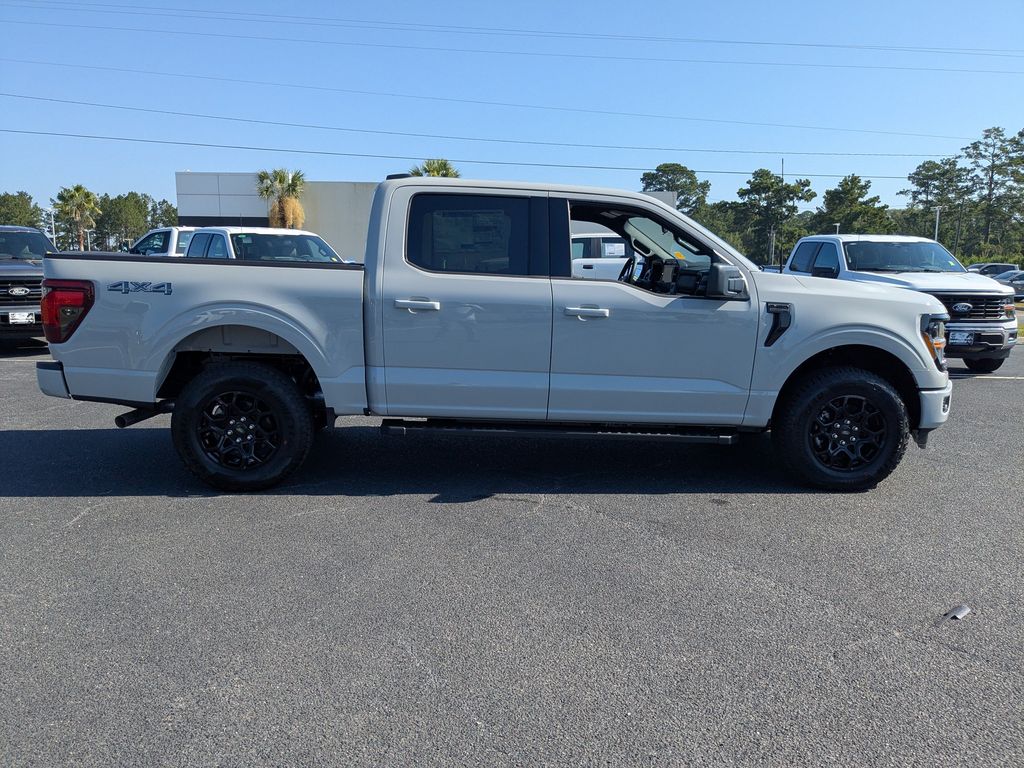 2026 Ford F-150 XLT - Avalanche exterior view 3