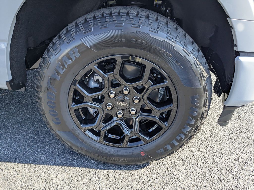 2026 Ford F-150 XLT - Avalanche exterior view 11