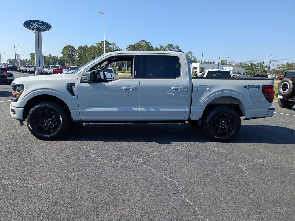 2026 Ford F-150 XLT - Avalanche exterior view 9