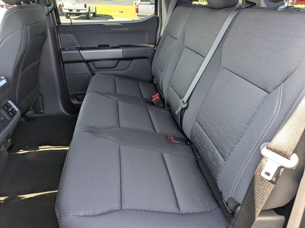 2026 Ford F-150 XLT - Avalanche exterior view 14