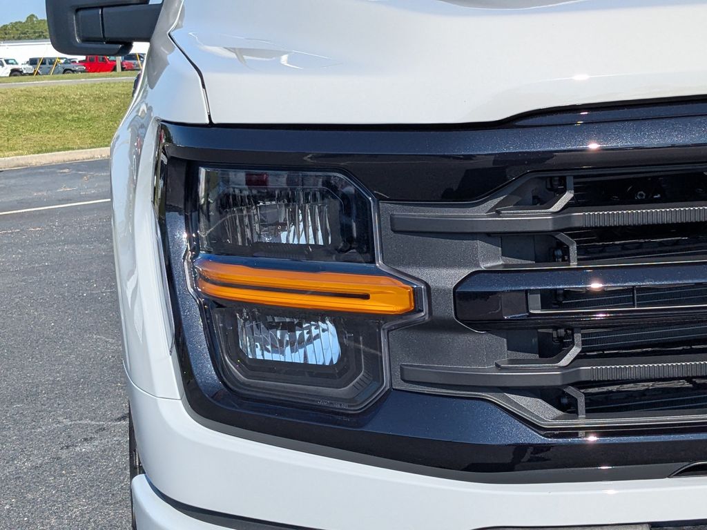 2026 Ford F-150 XLT - Avalanche exterior view 12