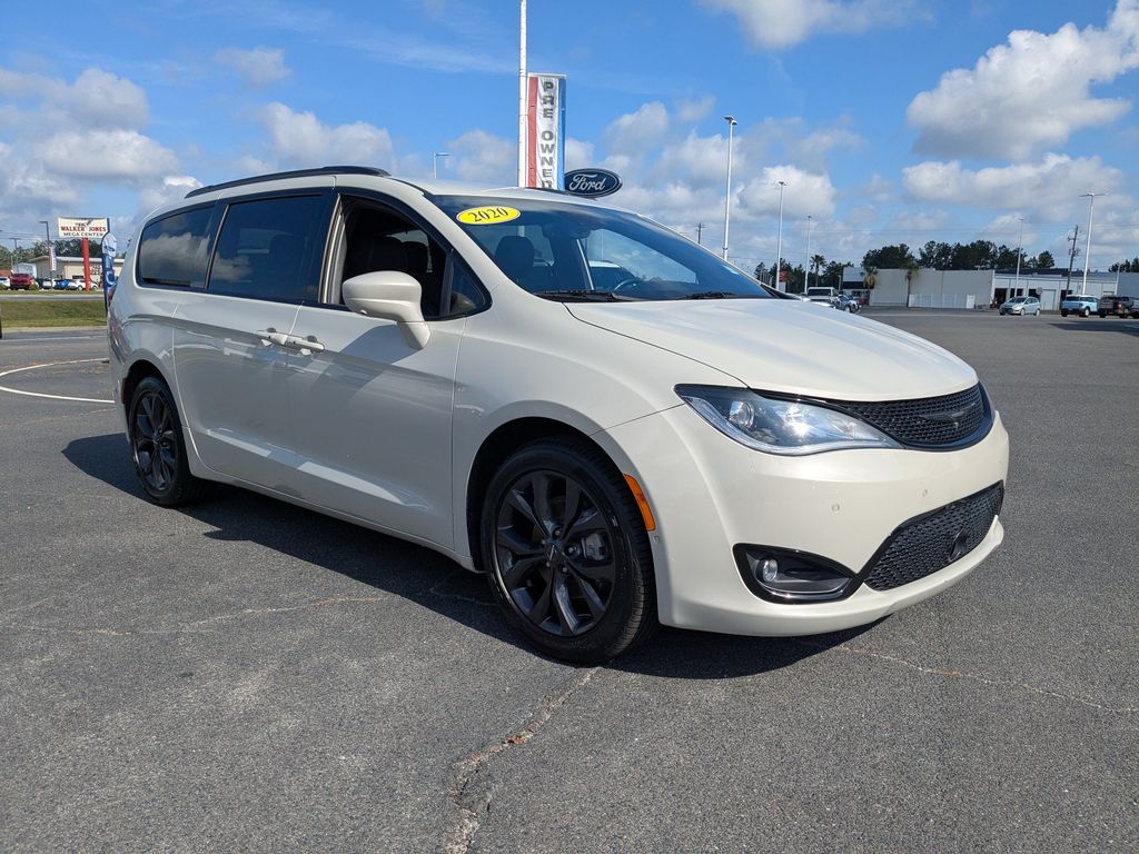 2020 Chrysler Pacifica Touring L Plus - Luxury White Pearlcoat exterior view 2