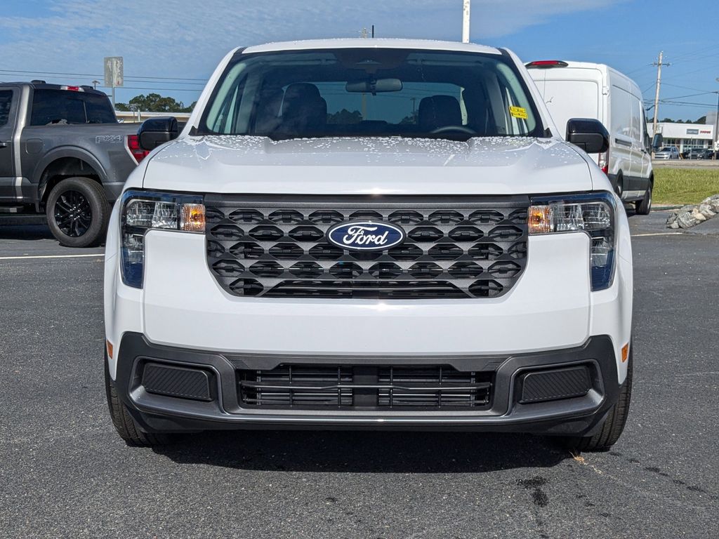 2025 Ford Maverick XLT - Oxford White exterior view 9