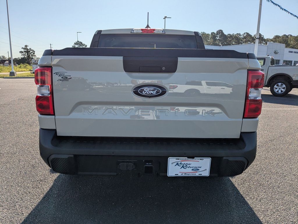 2025 Ford Maverick XLT - Desert Sand exterior view 5
