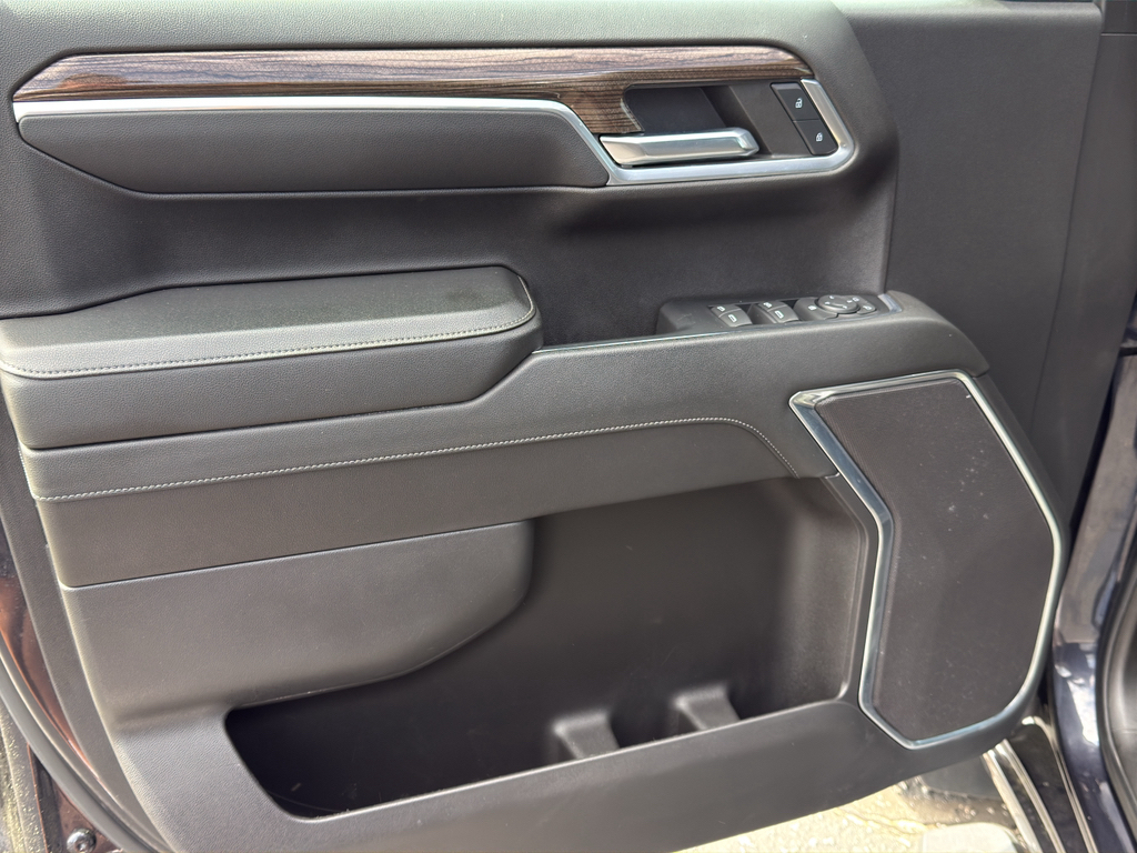 2023 Chevrolet Silverado 1500 RST - 8