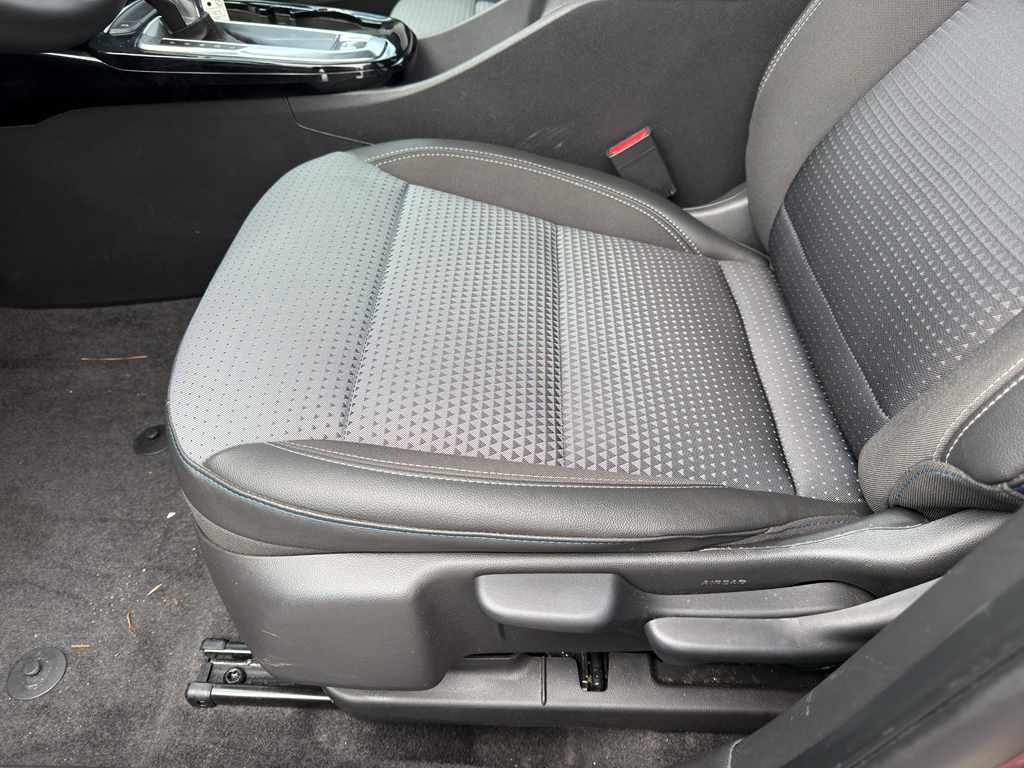 2025 Chevrolet Trax LT - 11