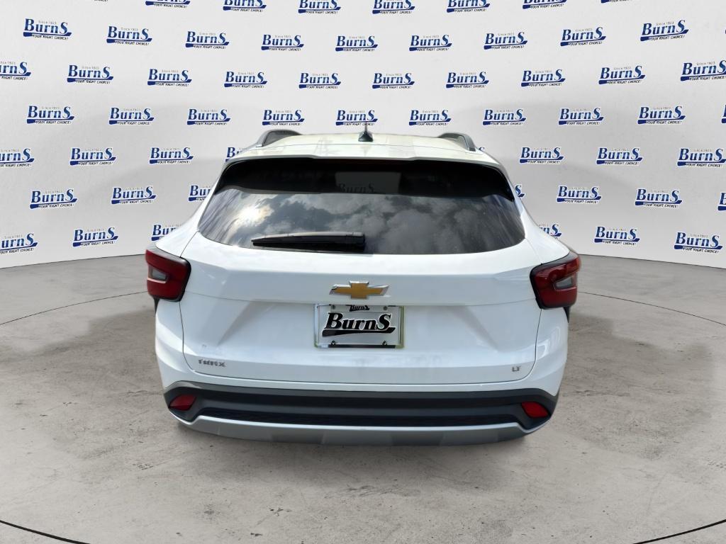 2025 Chevrolet Trax LT - 5