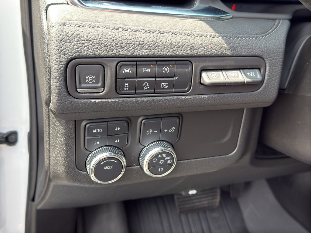 2024 GMC Yukon Denali - 10