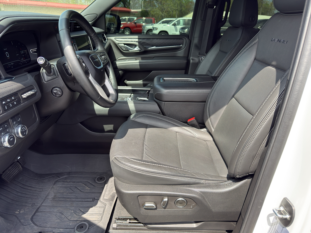 2024 GMC Yukon Denali - 11