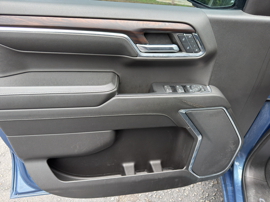 2024 GMC Sierra 1500 SLT - 9